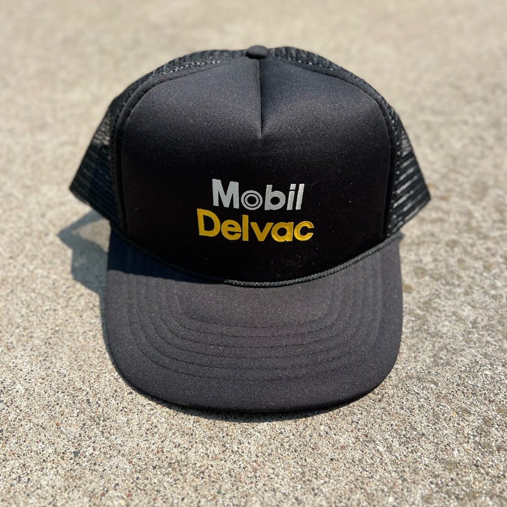 Vintage 90s Mobil Delvac Trucker Hat Mesh Snapback Promo Cap Black Streetwear